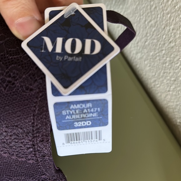 Mod by Parfait Plum Purple Bra with Cross Detail in Lace.  32DD - Picture 3 of 5